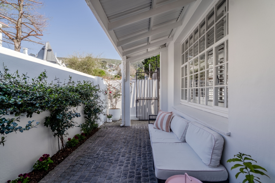 3 Bedroom Property for Sale in Tamboerskloof Western Cape